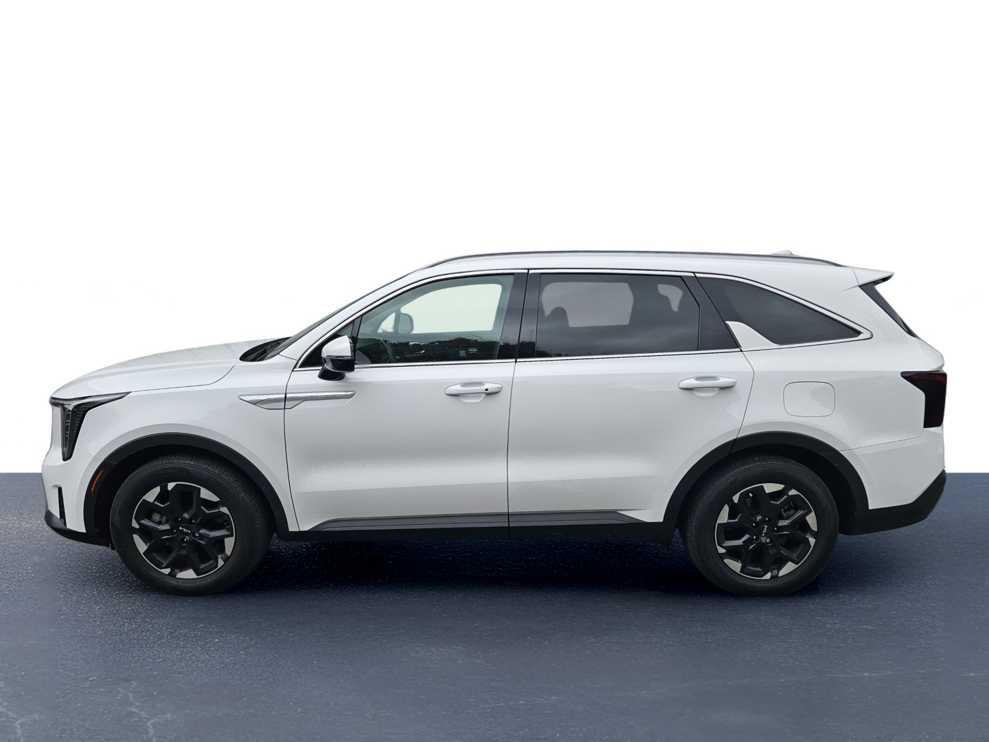 Used 2024 Kia Sorento S w/ Panoramic Sunroof Package FWD image 24