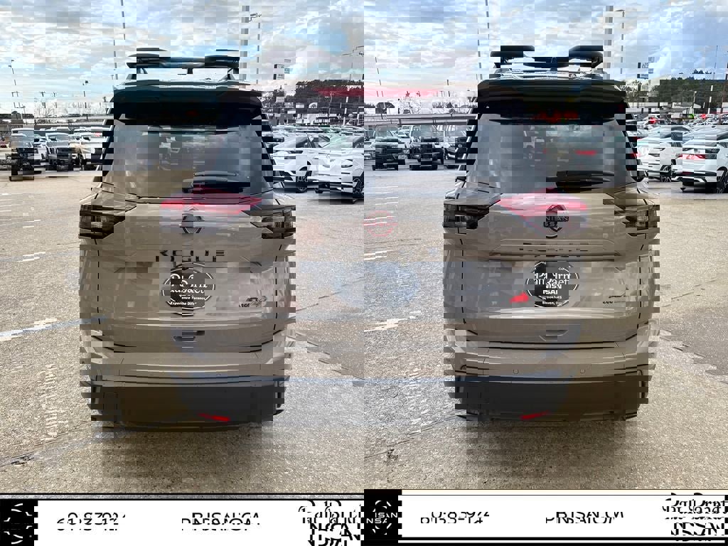 New 2026 Nissan Rogue SV image 12