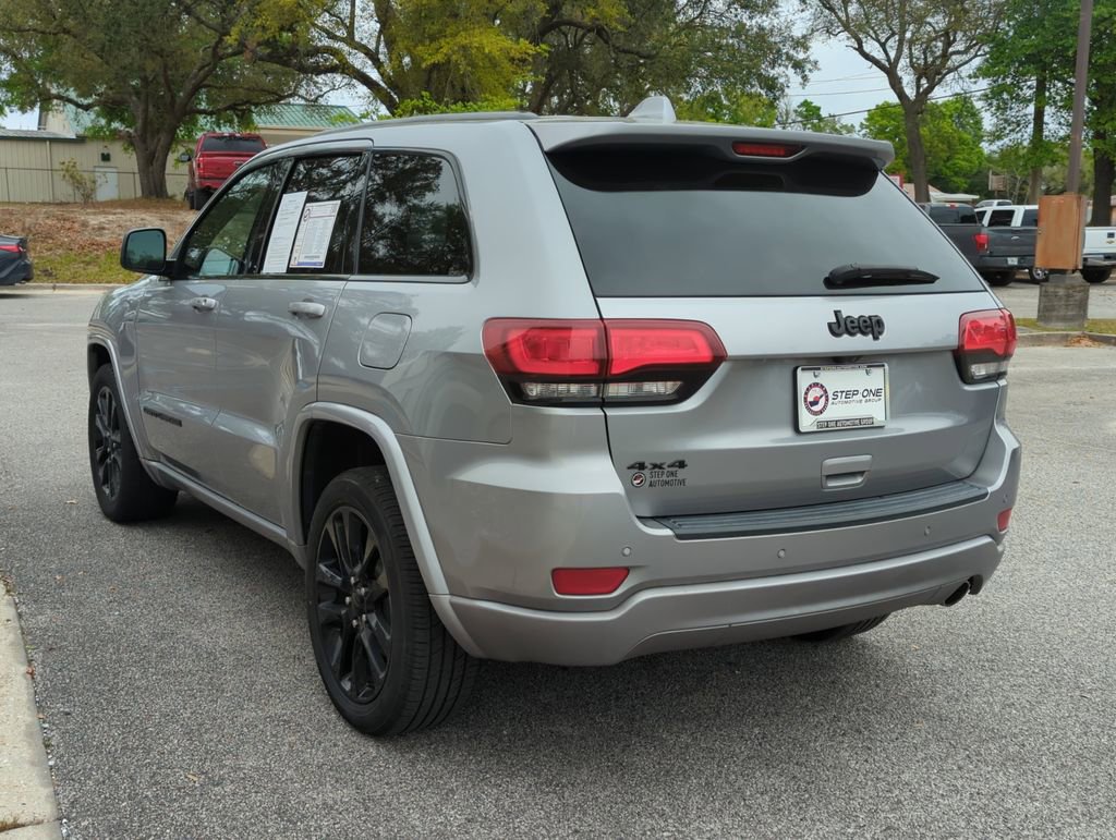 Used 2019 Jeep Grand Cherokee Altitude image 7