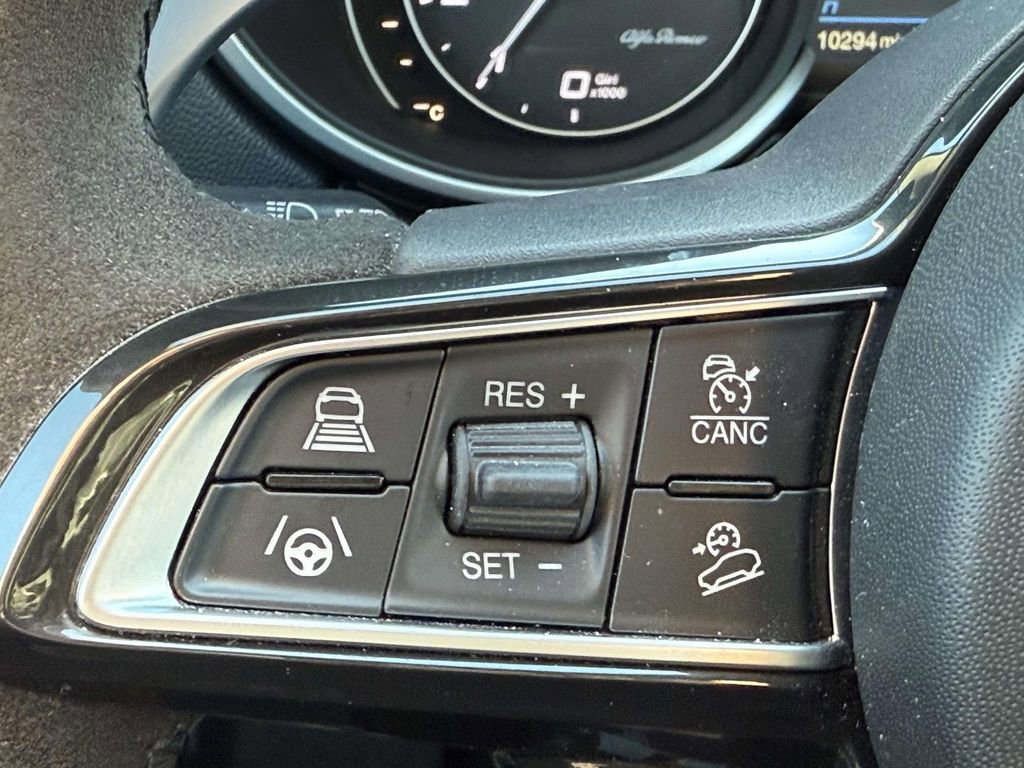 Used 2023 Alfa Romeo Stelvio Quadrifoglio w/ Active Assist Plus Package image 22