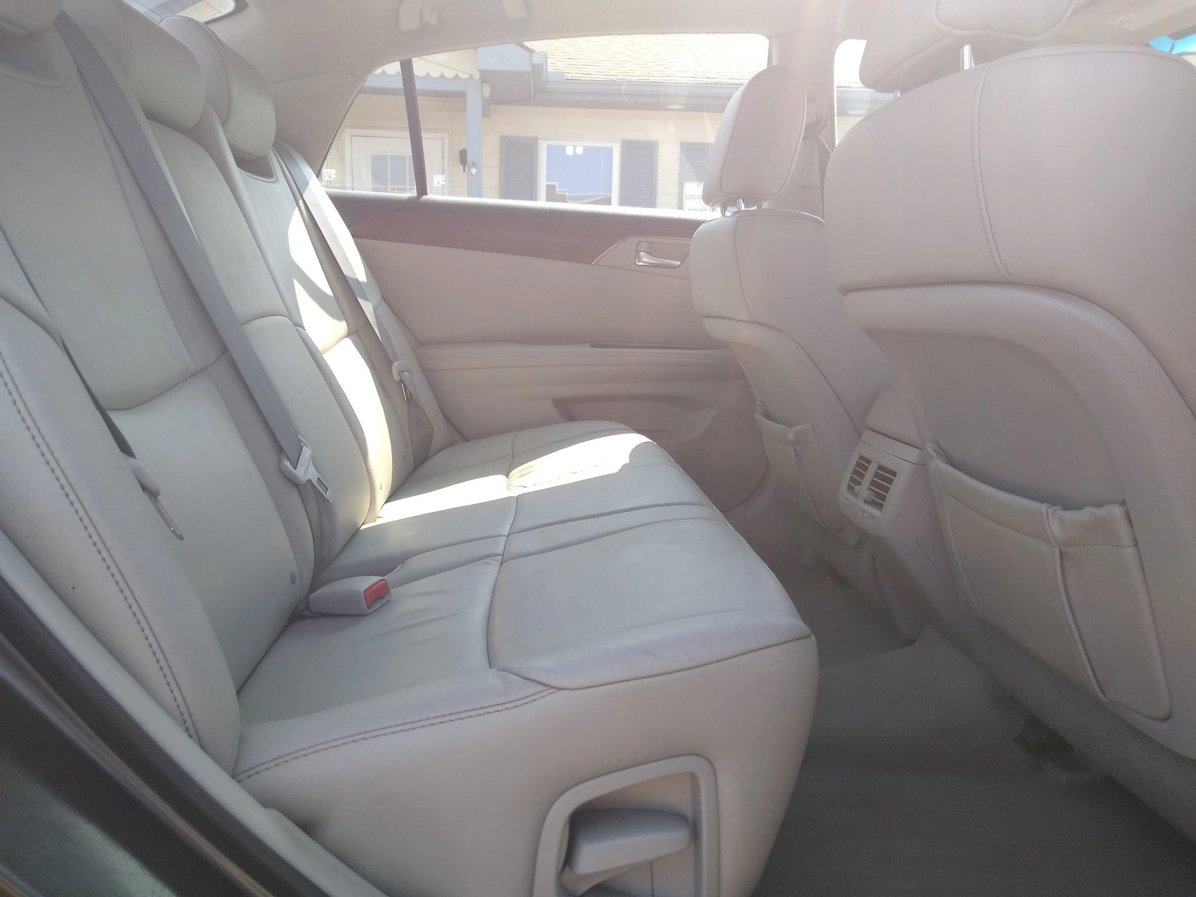 Used 2012 Toyota Avalon image 18