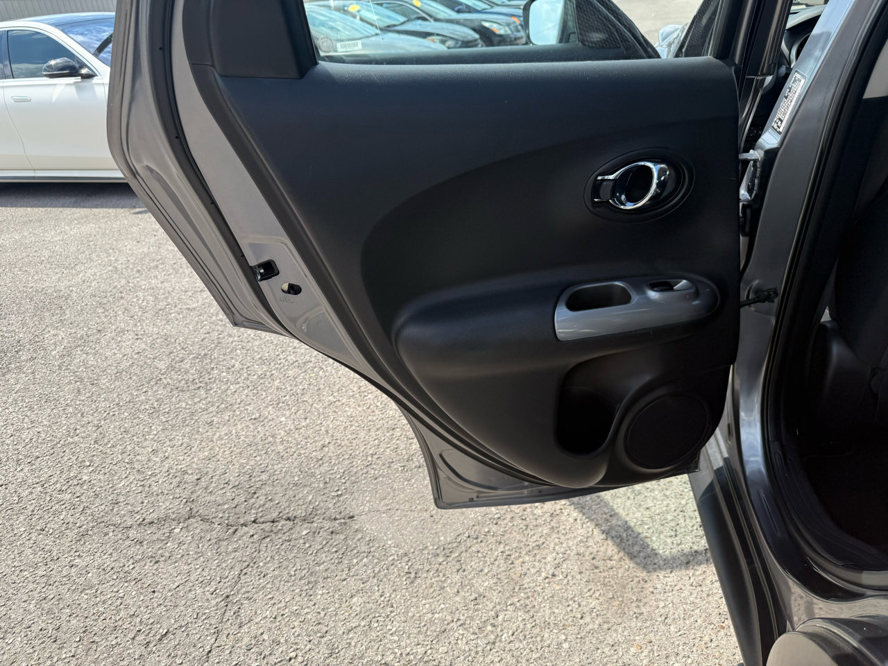 Used 2016 Nissan Juke S image 14