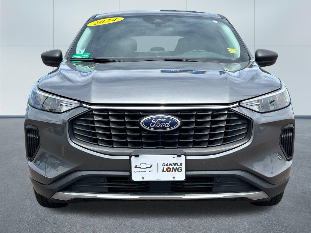 Used 2024 Ford Escape Active AWD/4WD image 3
