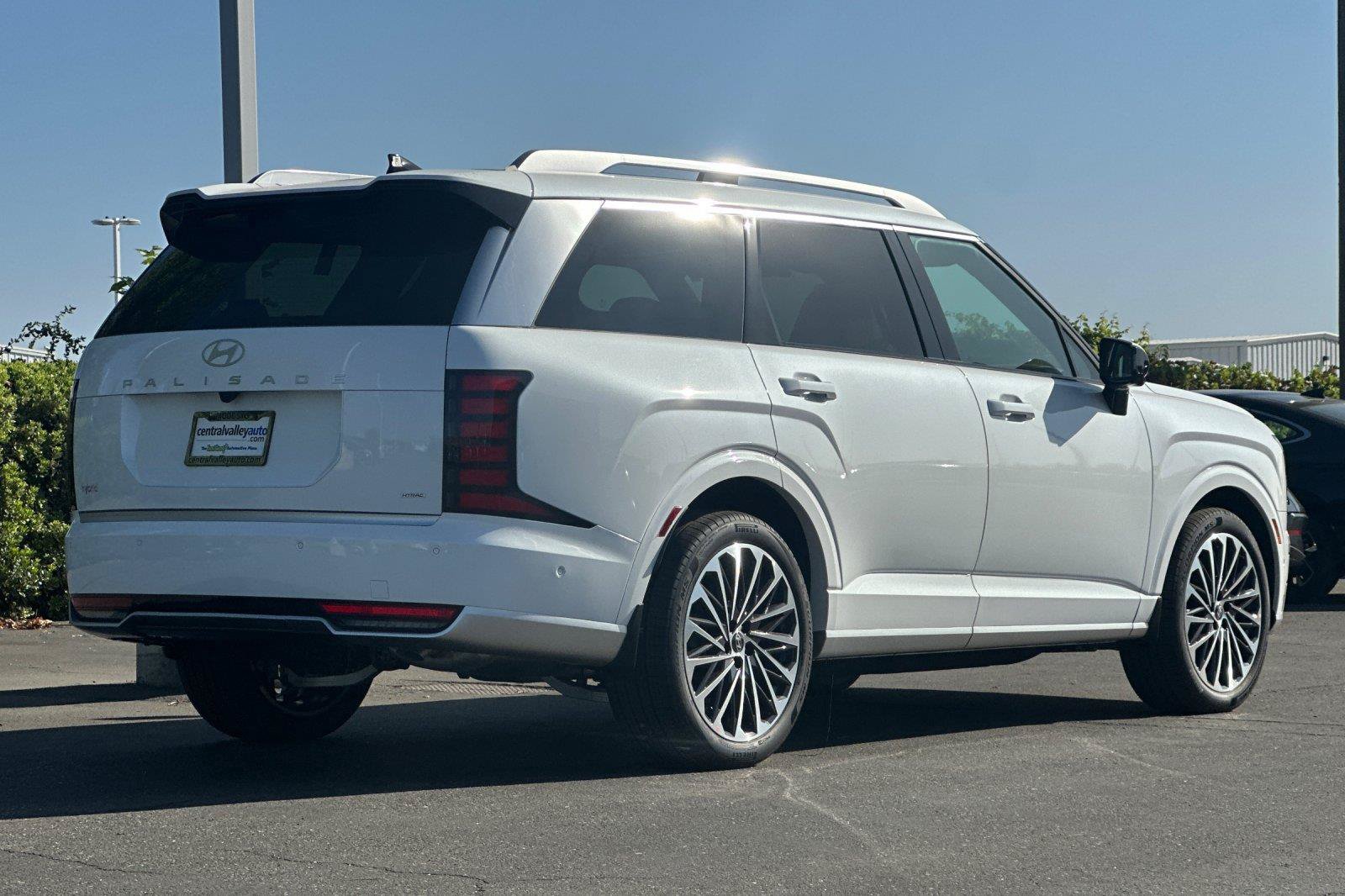 New 2027 Hyundai Palisade Calligraphy AWD/4WD image 3