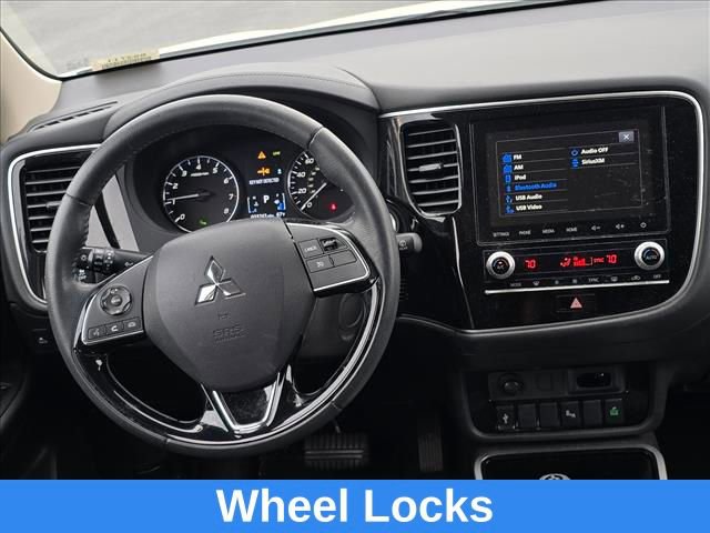 Used 2020 Mitsubishi Outlander SE FWD image 17