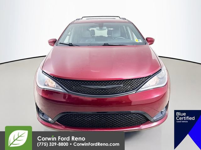 Used 2020 Chrysler Pacifica Touring-L image 2