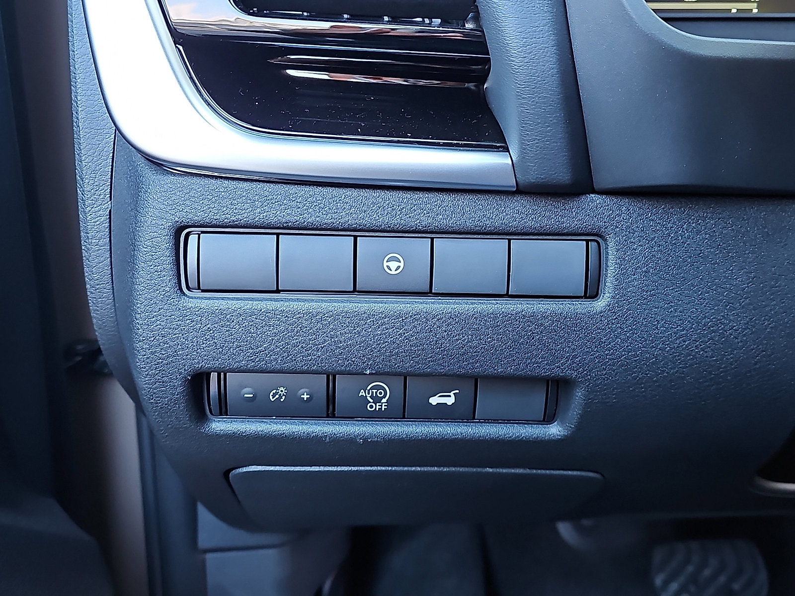 Certified 2025 Nissan Rogue SL image 26