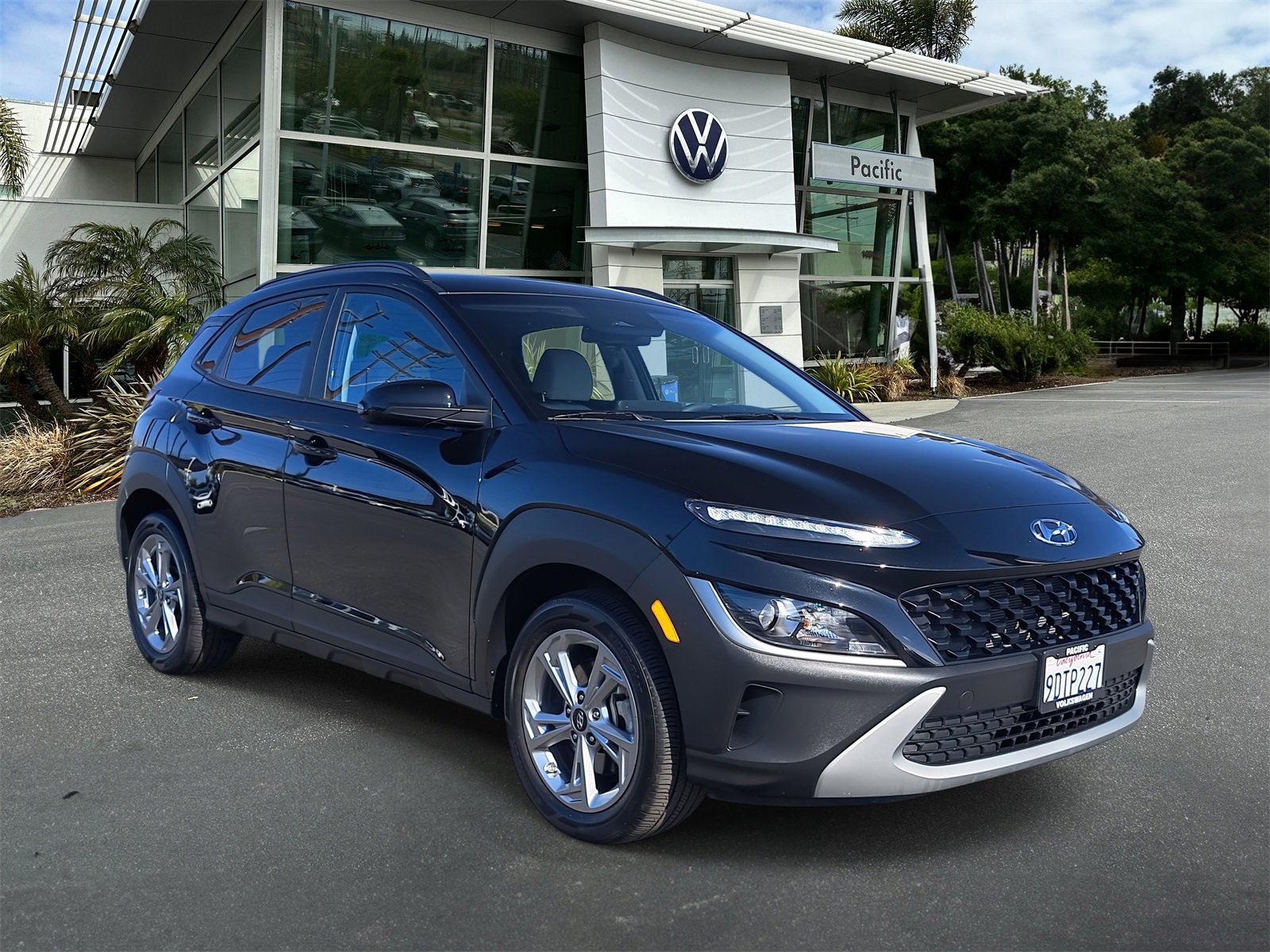 Used 2023 Hyundai Kona SEL w/ Cargo Package image 3