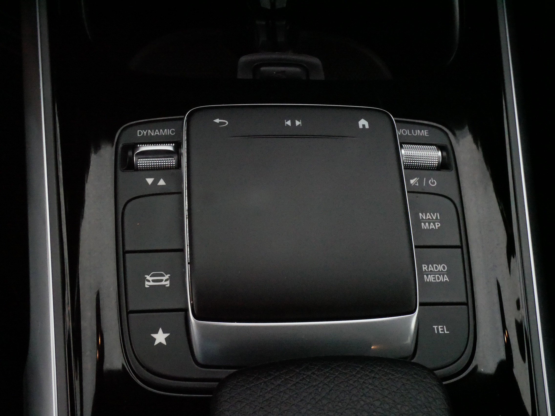 Used 2021 Mercedes-Benz GLB 250 4MATIC image 29