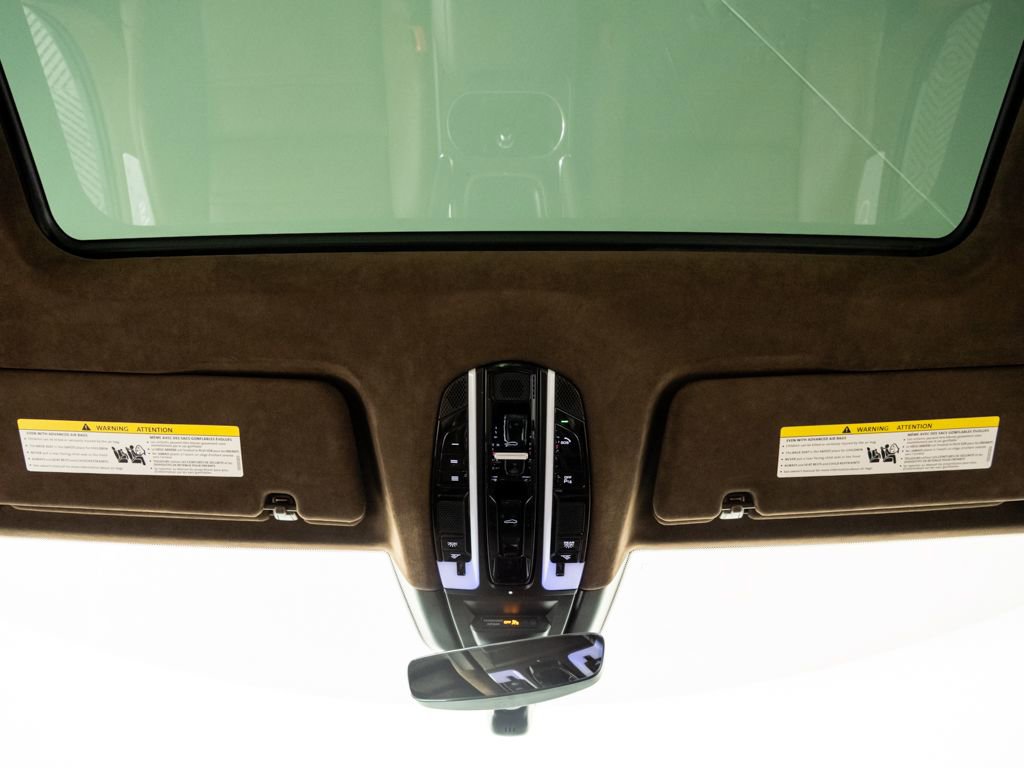 Certified 2023 Porsche Cayenne Turbo AWD/4WD image 20