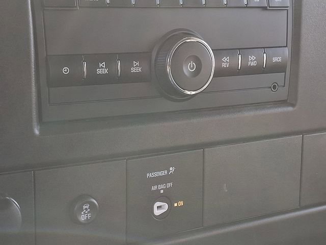 Used 2024 Chevrolet Express 2500 Extended image 17