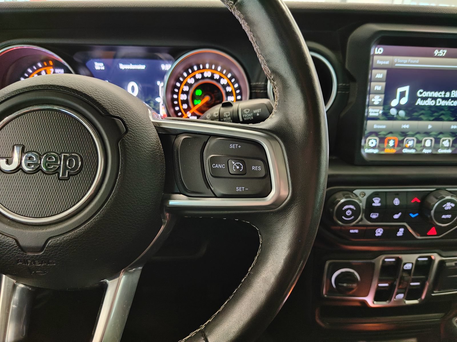 Used 2019 Jeep Wrangler Unlimited Sahara AWD/4WD image 12