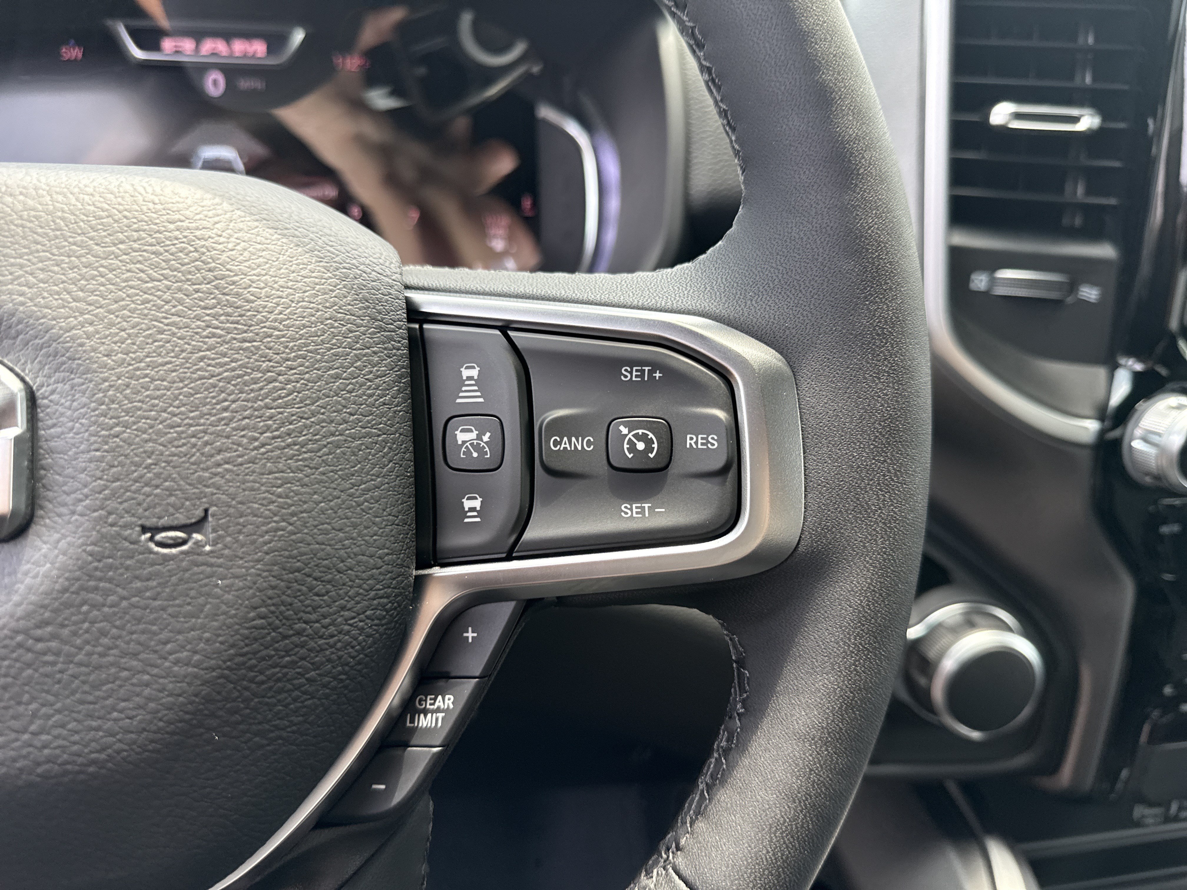 New 2026 RAM 1500 Big Horn AWD/4WD image 25