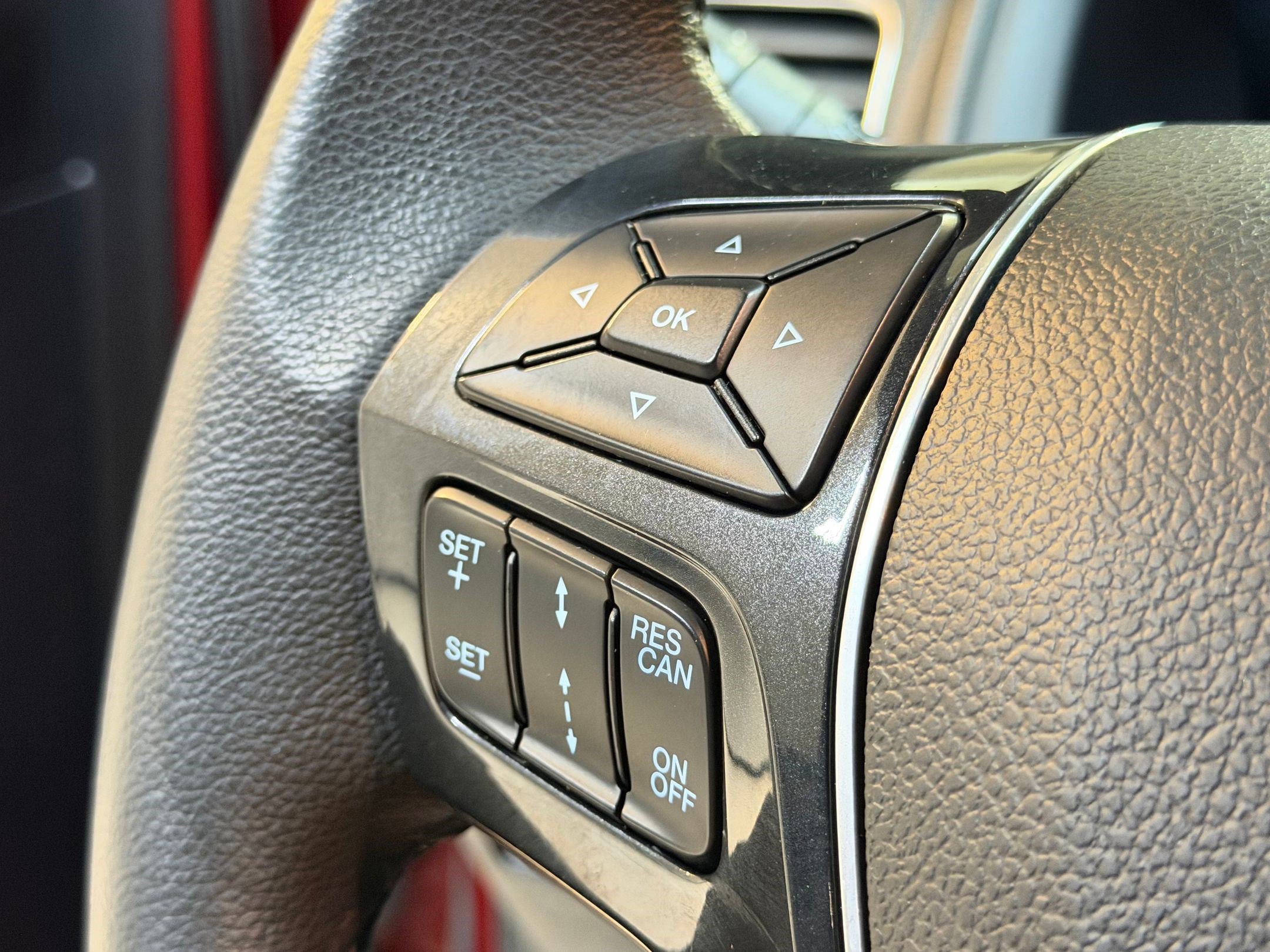 Used 2018 Ford Explorer Limited w/ Equipment Group 301A FWD image 16