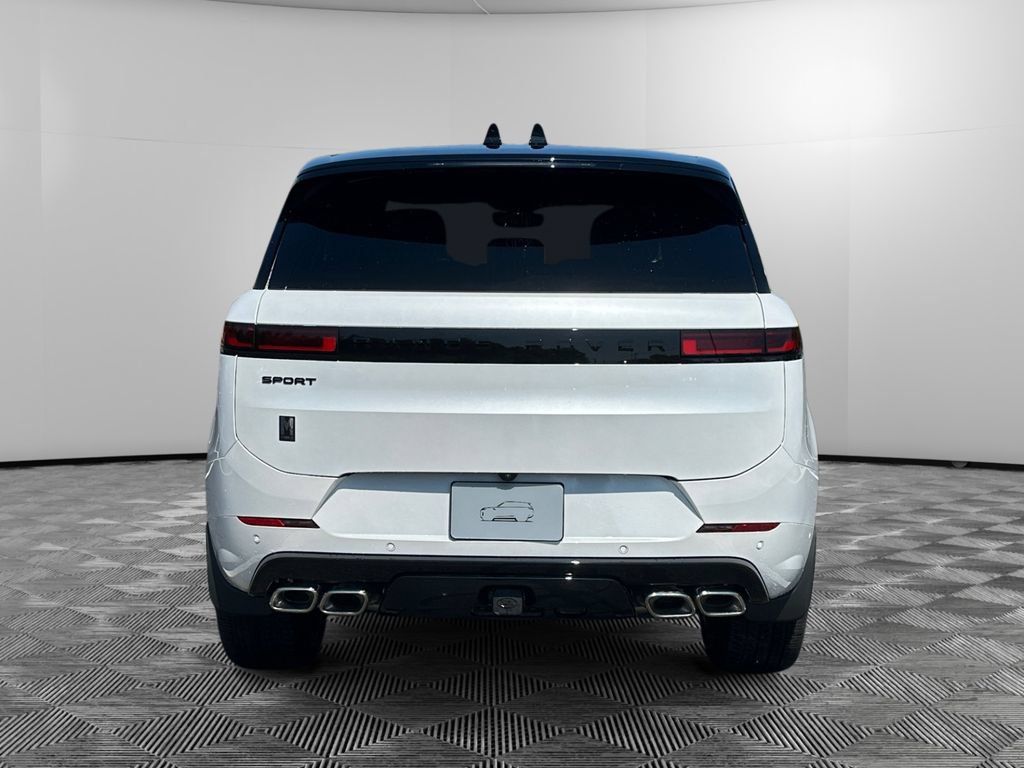New 2026 Land Rover Range Rover Sport Dynamic SE AWD/4WD image 4