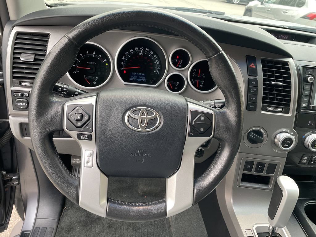 Used 2014 Toyota Sequoia Limited AWD/4WD image 16