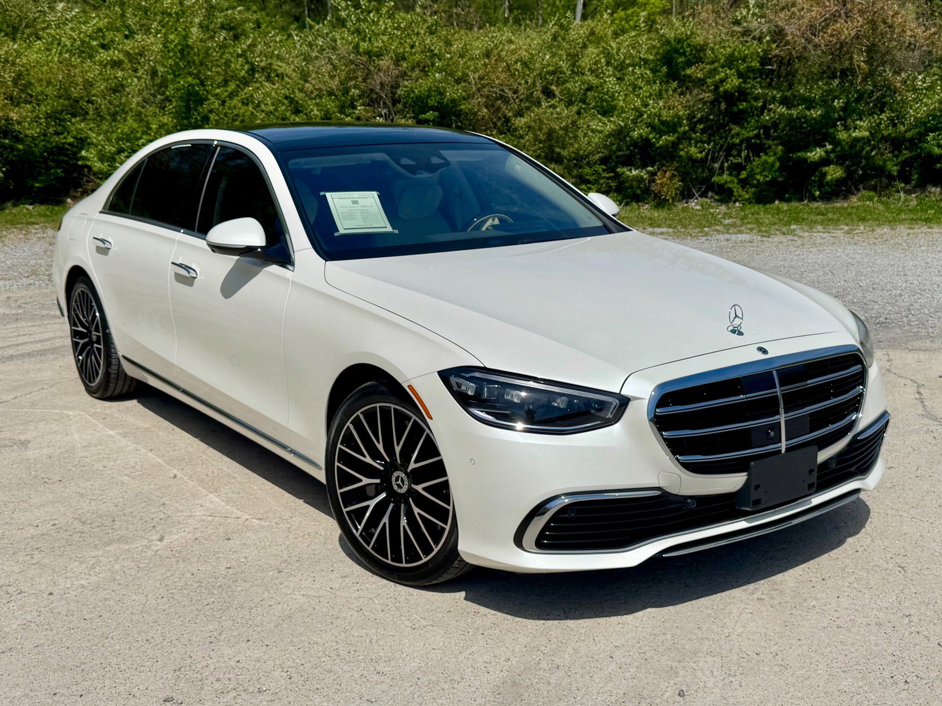 Used 2022 Mercedes-Benz S 580 4MATIC Sedan image 1