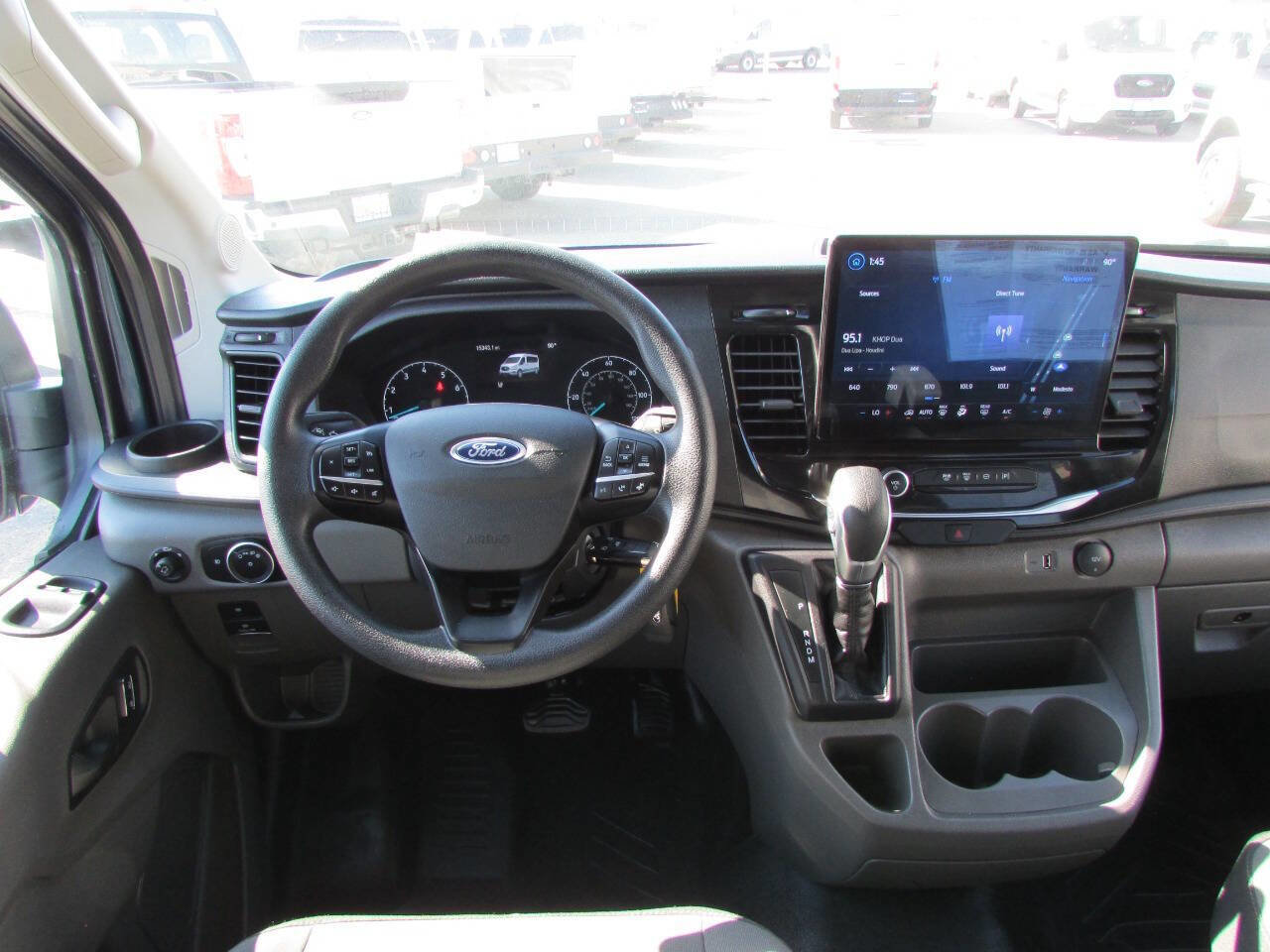 Used 2023 Ford Transit 350 XLT image 18