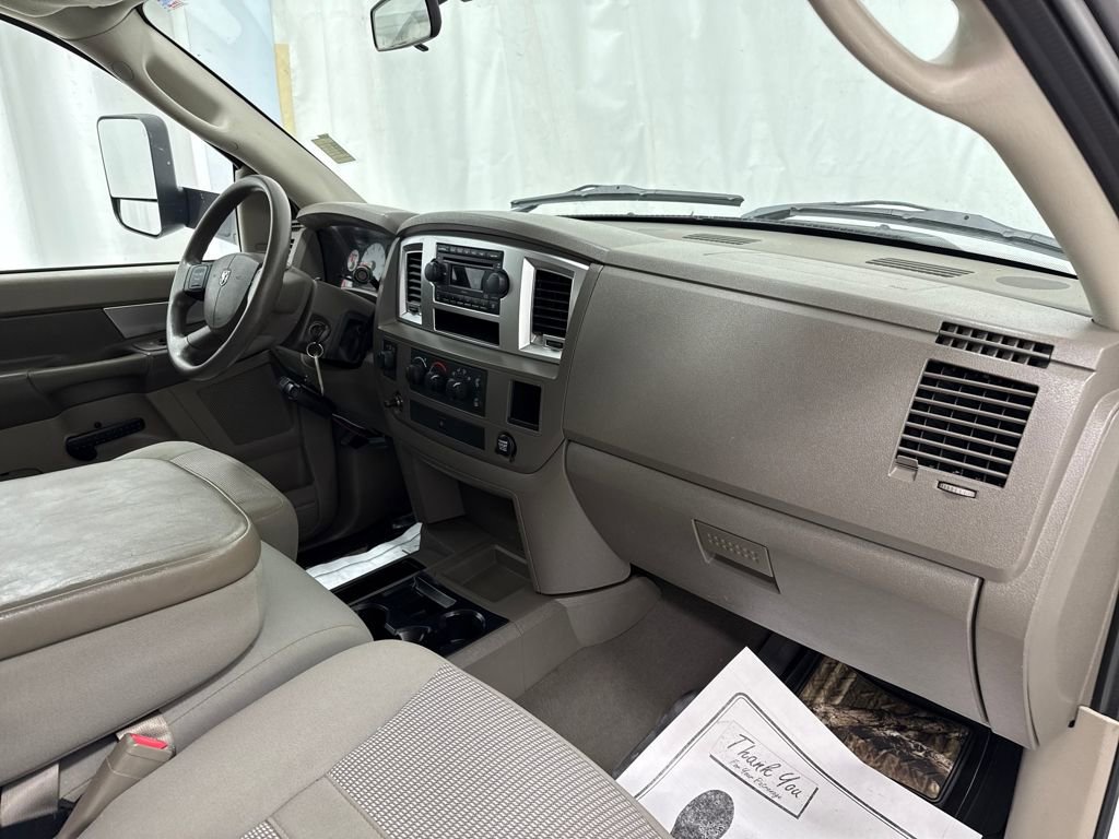 Used 2008 Dodge Ram 2500 Truck SXT w/ Protection Group AWD/4WD image 10