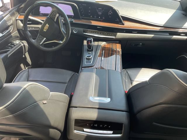 Certified 2024 Cadillac Escalade ESV Premium Luxury AWD/4WD image 25