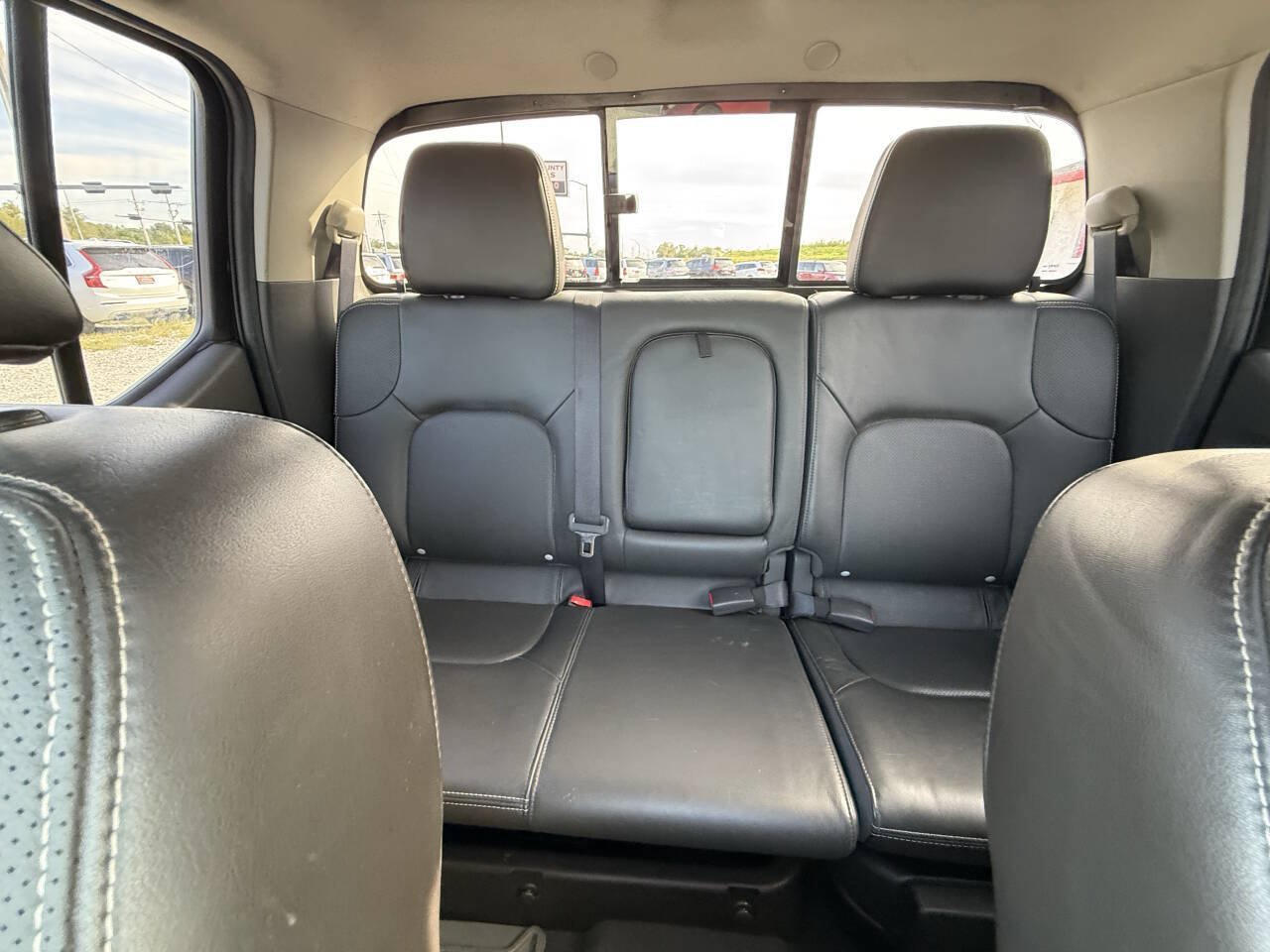 Used 2019 Nissan Frontier PRO-4X w/ Pro-4x Luxury Package AWD/4WD image 11