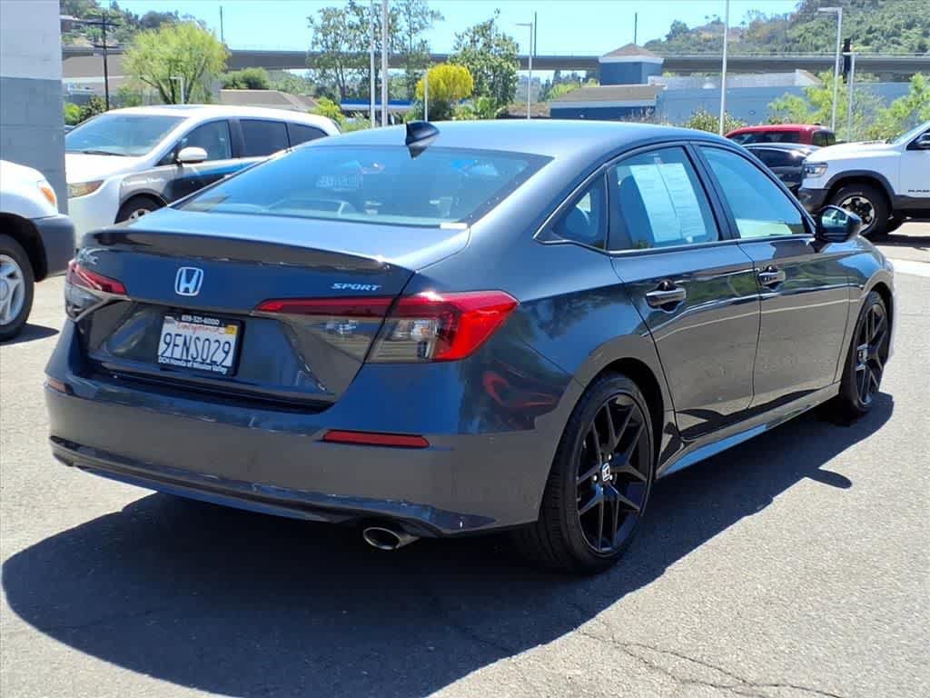 Used 2023 Honda Civic Sport image 4