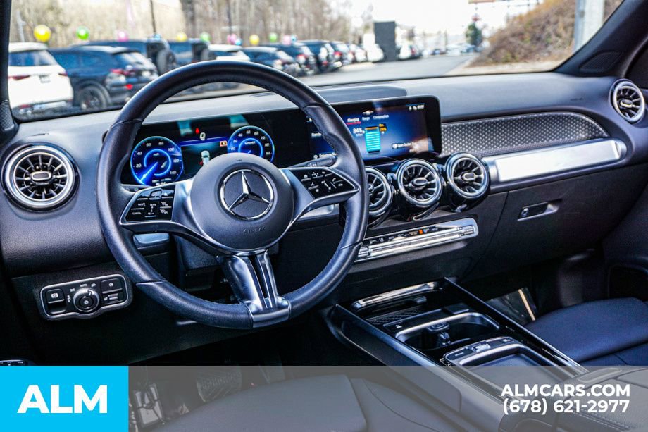 Used 2024 Mercedes-Benz EQB 250+ image 27