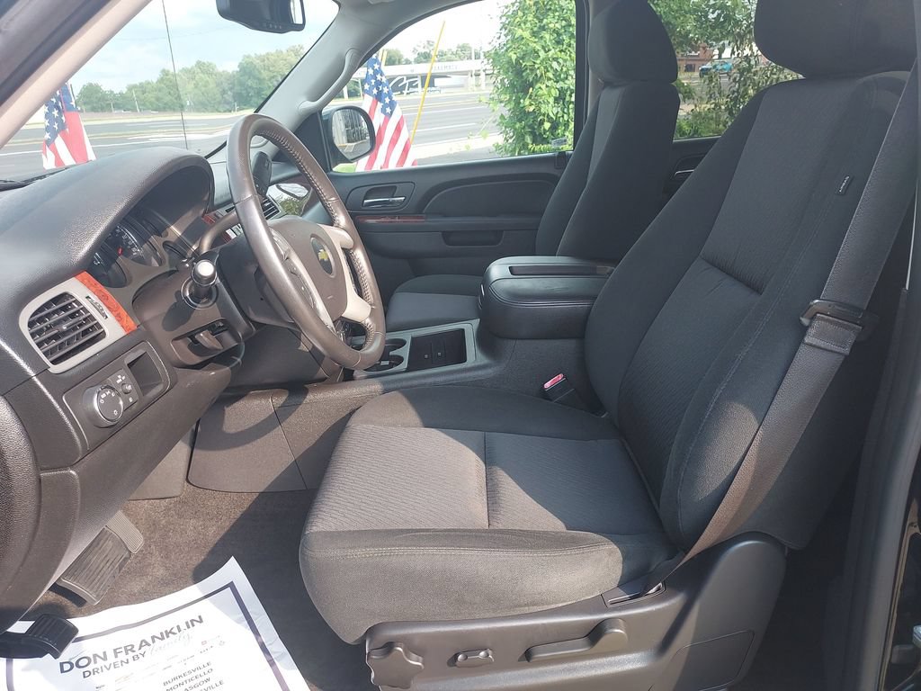 Used 2013 Chevrolet Avalanche LS RWD image 13