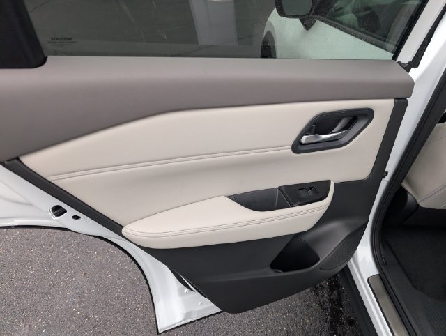 New 2026 Nissan Rogue Dark Armor AWD/4WD image 15