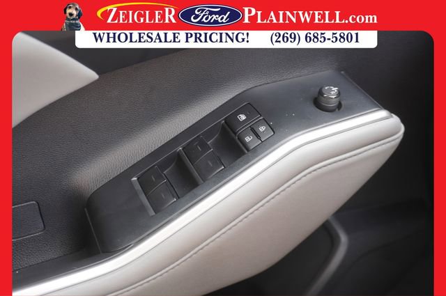 Used 2023 Toyota Highlander XLE image 33
