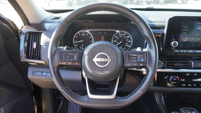 Used 2024 Nissan Pathfinder SV image 29