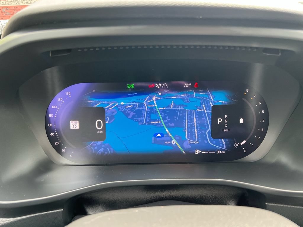 Certified 2023 Volvo XC40 B5 Plus w/ Driver Assist Package AWD/4WD image 13
