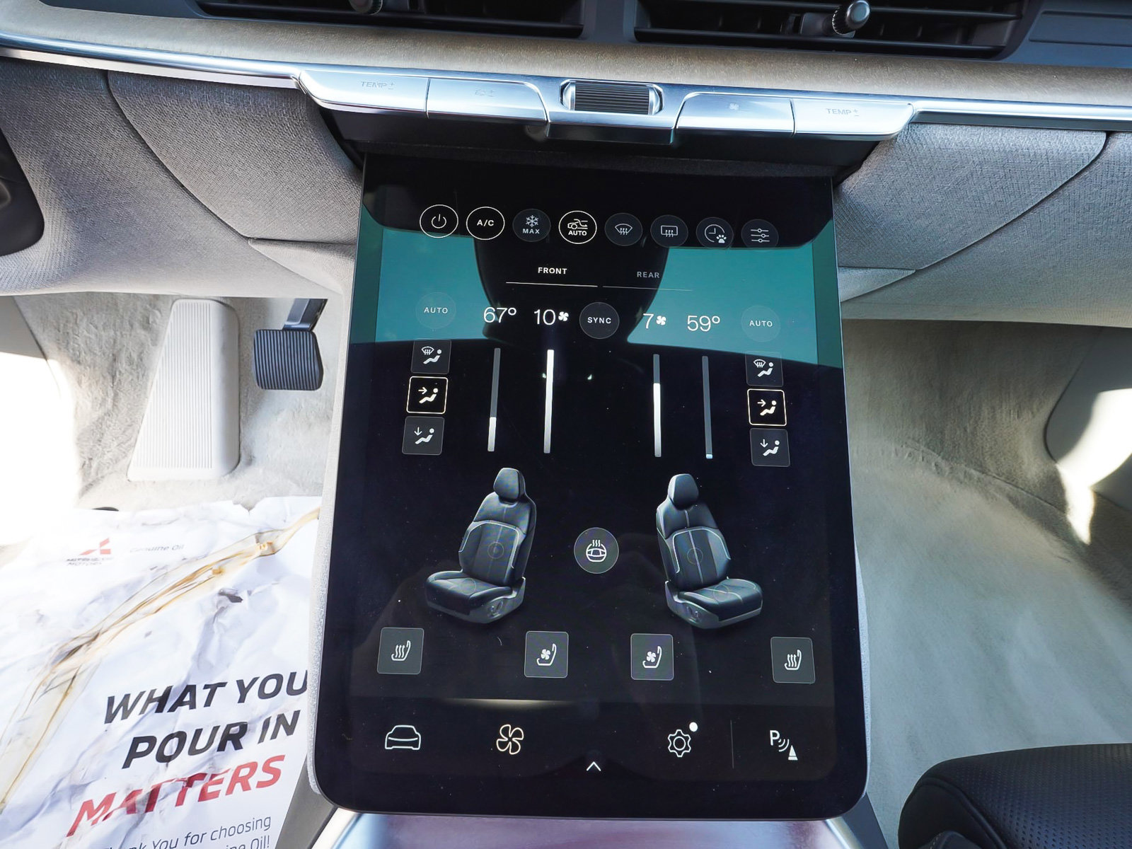 Used 2024 Lucid Air Touring image 28