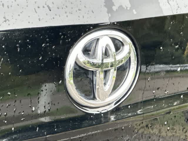 Used 2023 Toyota Highlander XSE FWD image 18