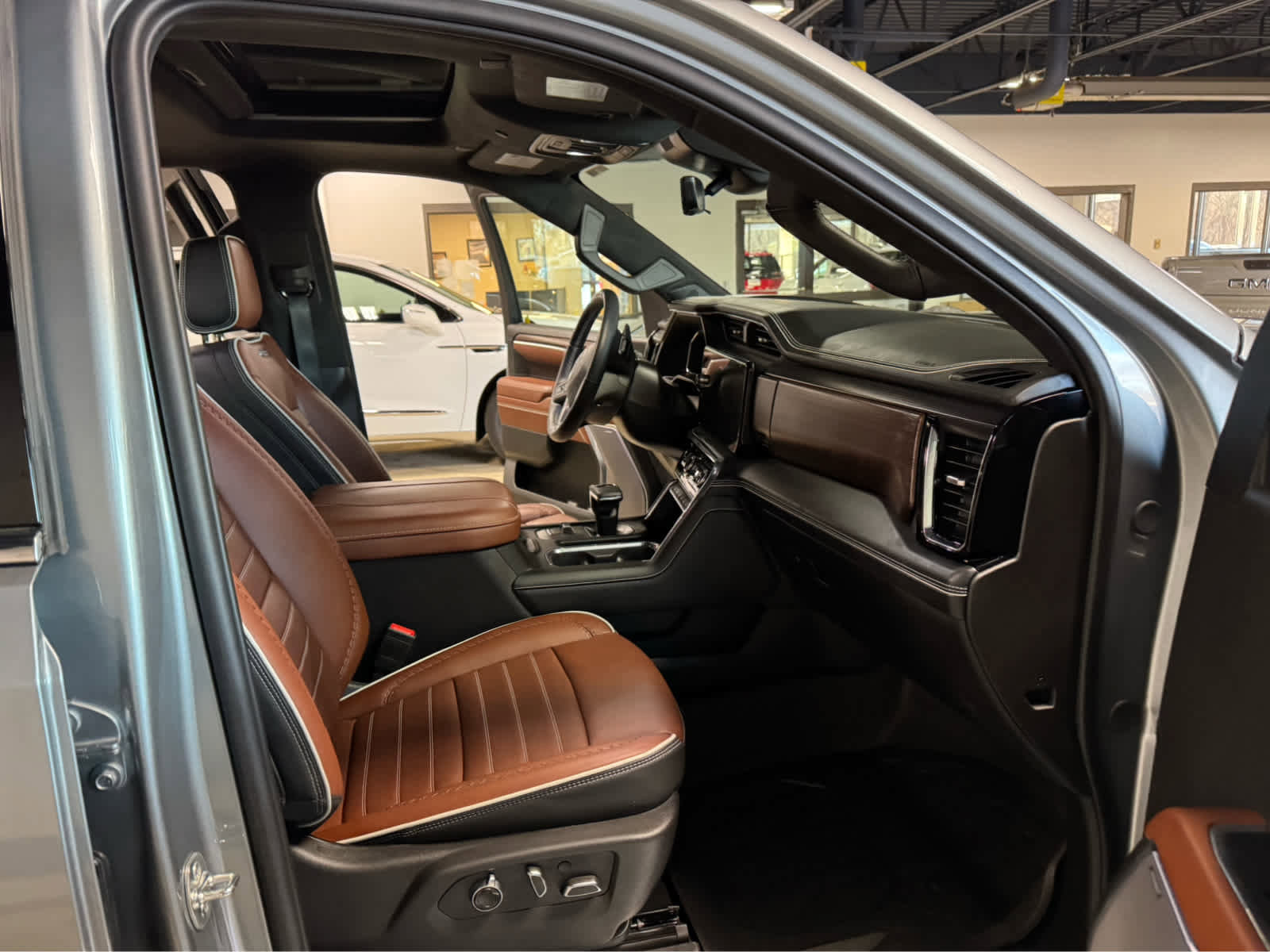Certified 2025 GMC Sierra 1500 Denali Ultimate image 13