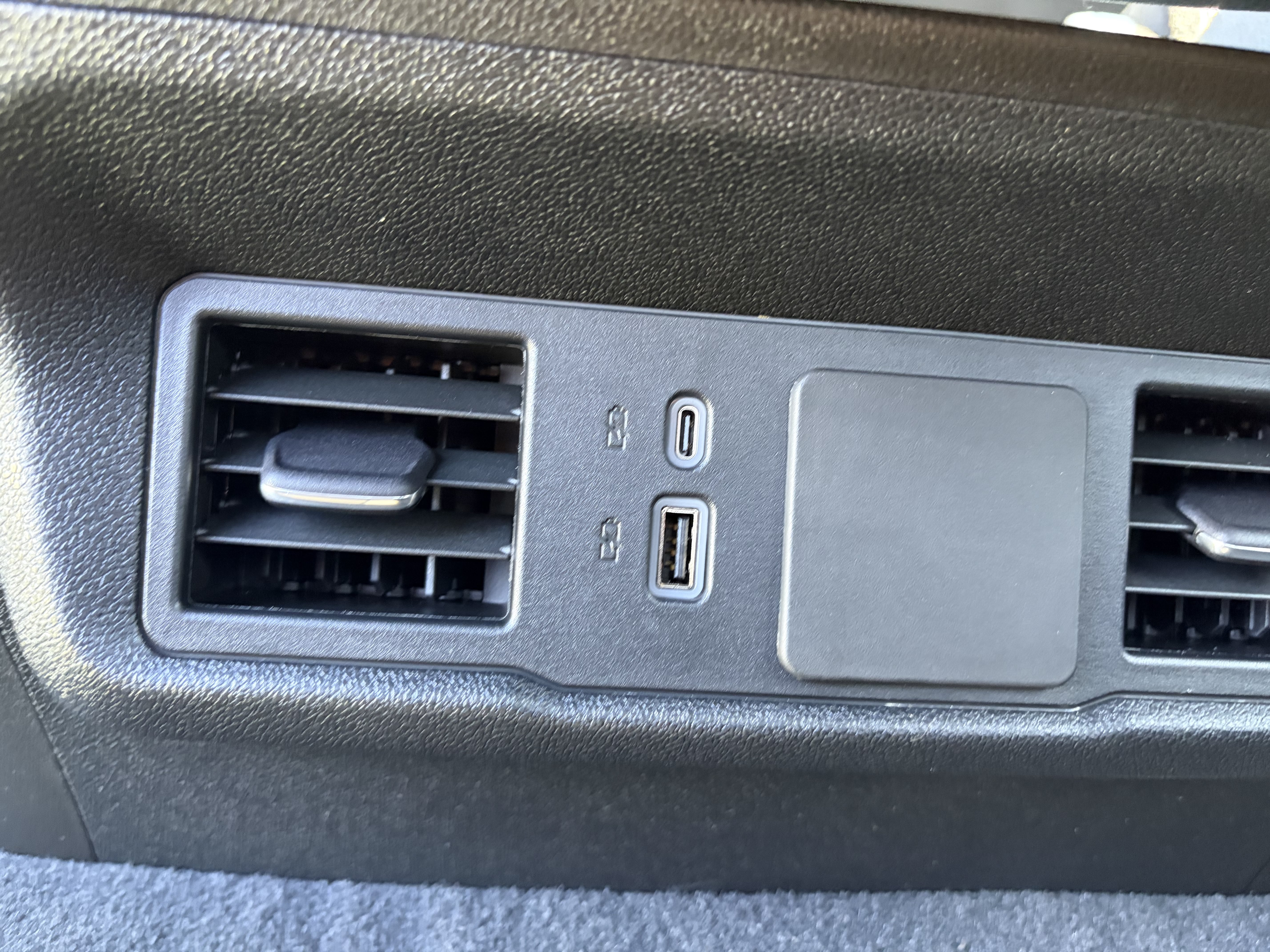 Used 2024 Chevrolet Silverado 1500 Custom AWD/4WD image 27