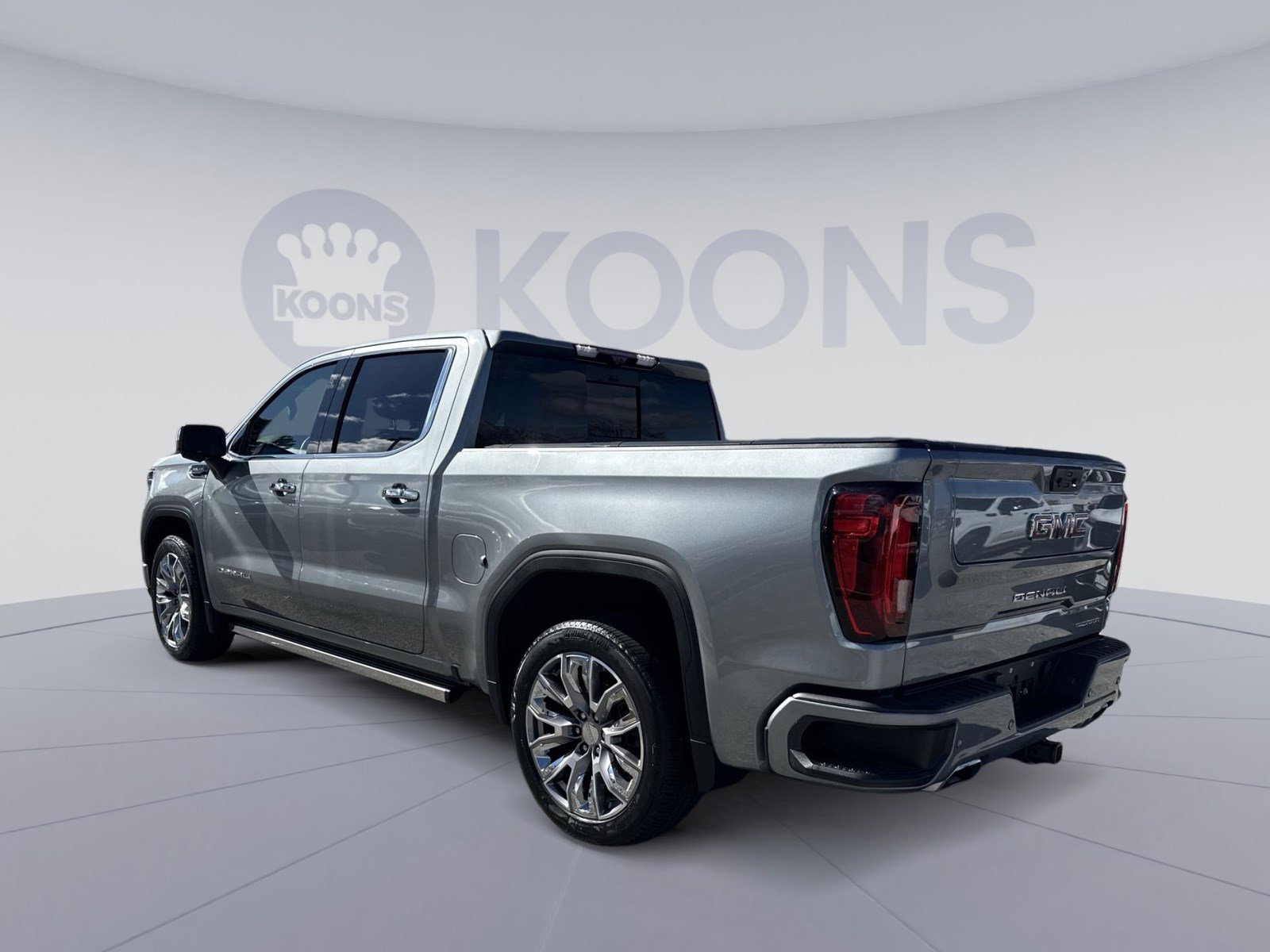 Used 2024 GMC Sierra 1500 Denali w/ Denali Reserve Package image 4