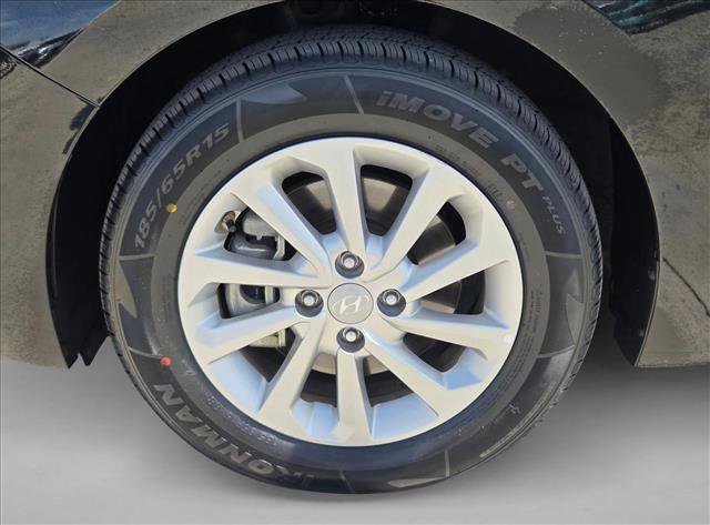 Used 2019 Hyundai Accent SEL image 22