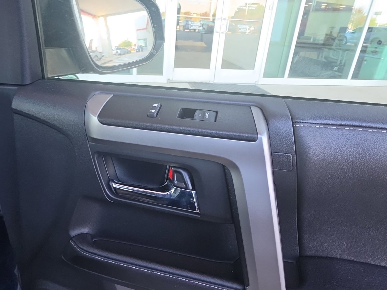 Used 2022 Toyota 4Runner SR5 Premium w/ Moonroof Package RWD image 21