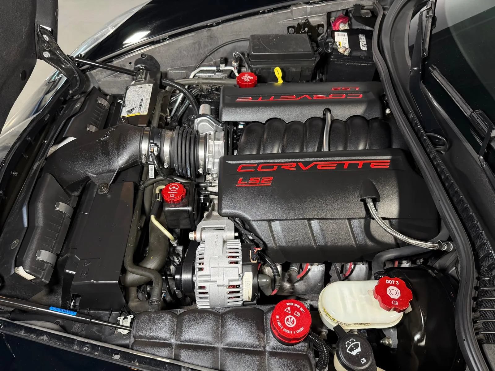 Used 2005 Chevrolet Corvette Convertible w/ Preferred Equipment Group RWD image 8