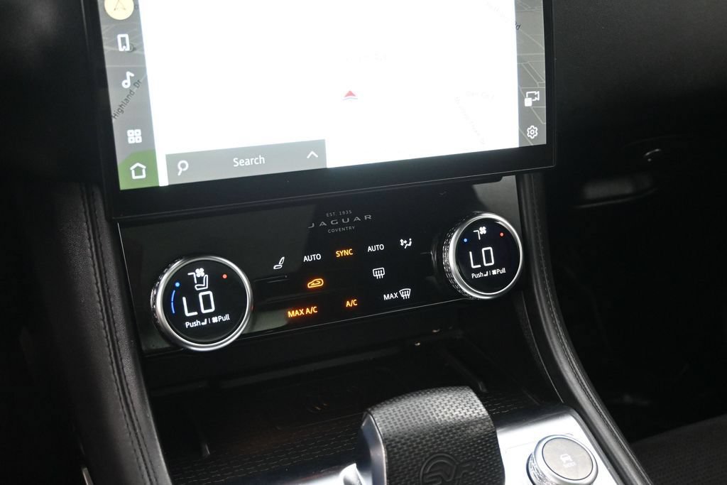Used 2021 Jaguar F-PACE SVR AWD/4WD image 19