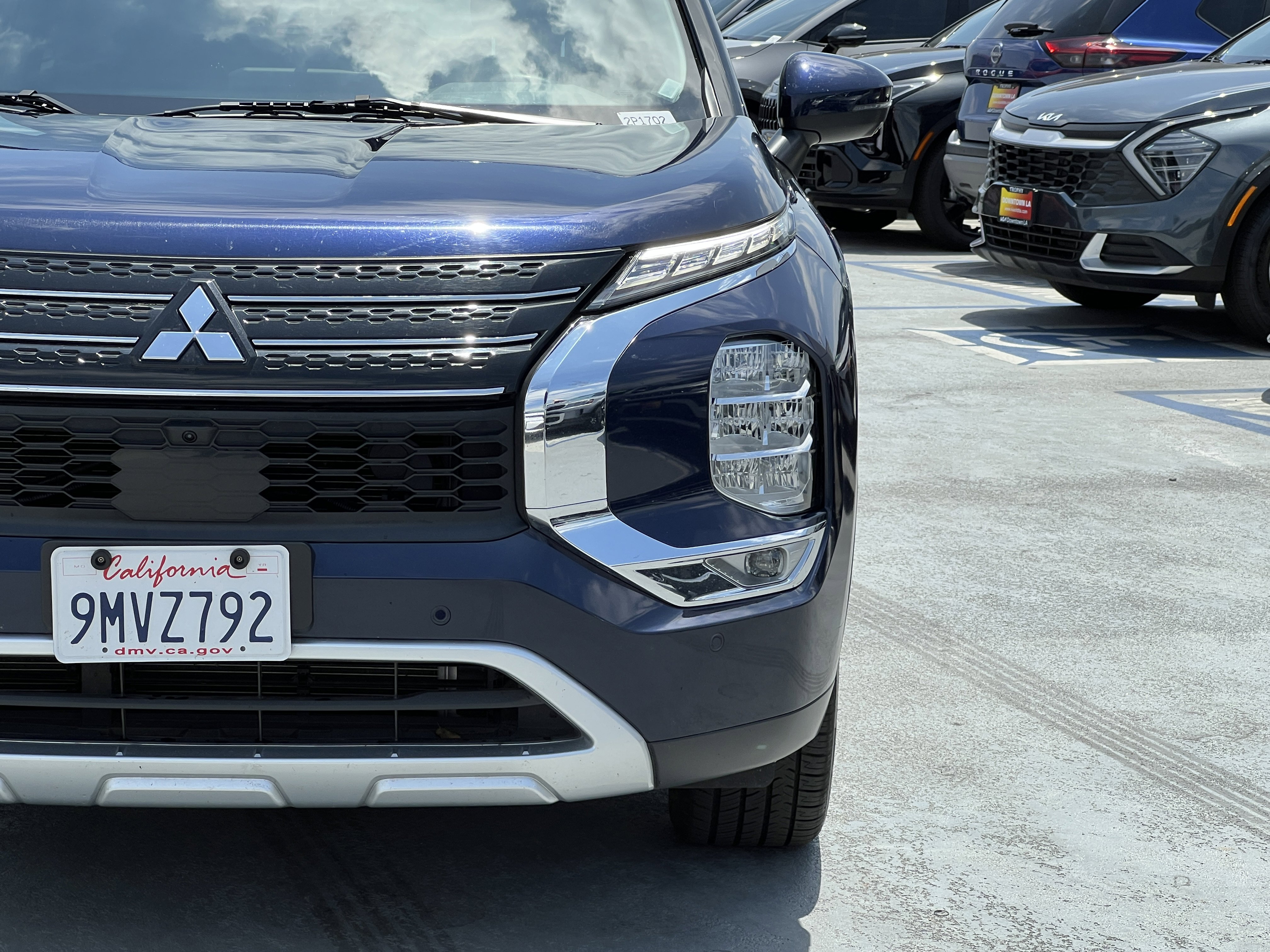 Used 2024 Mitsubishi Outlander FWD image 12