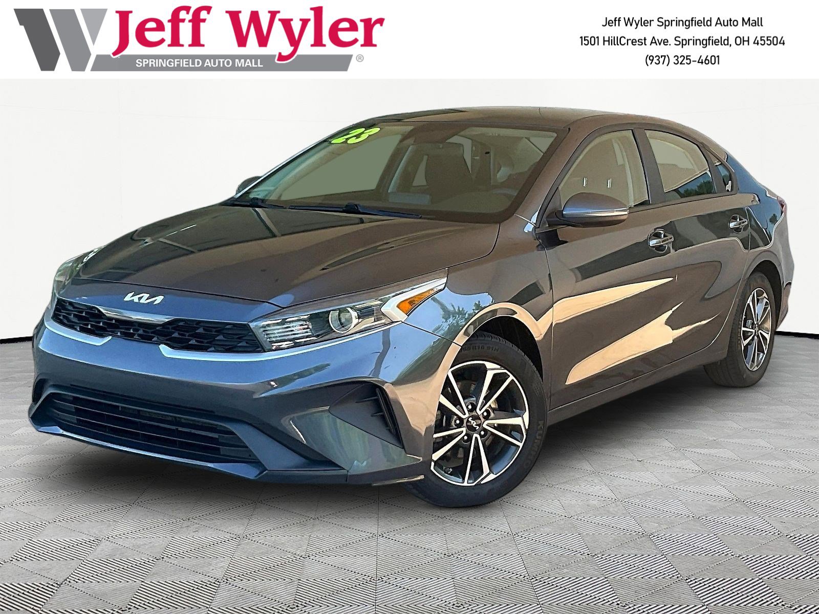 Used 2023 Kia Forte LXS FWD image 1