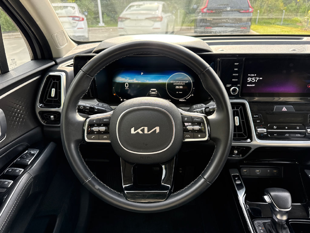 Used 2023 Kia Sorento SX AWD/4WD image 19