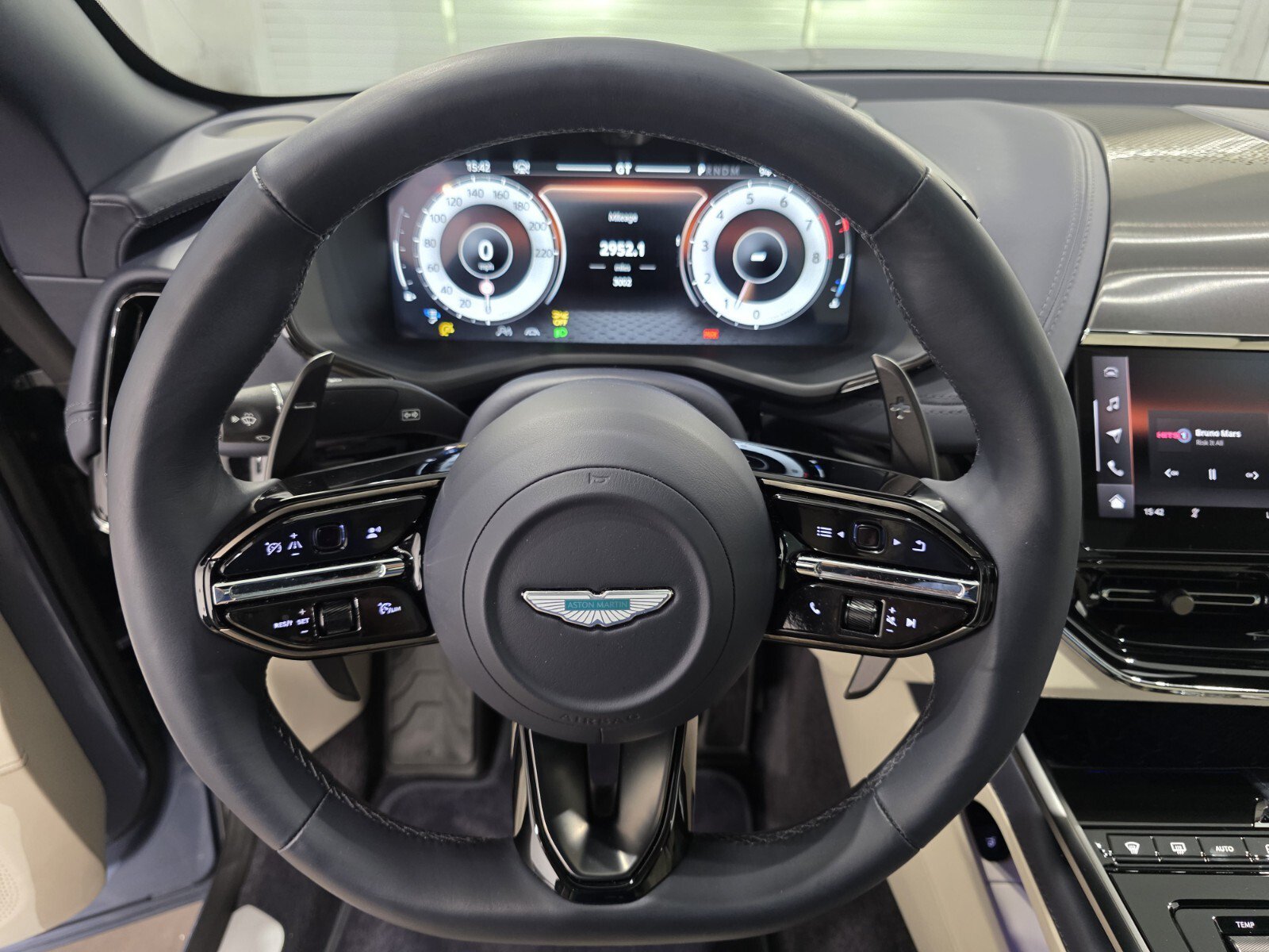 Used 2025 Aston Martin DBX 707 AWD/4WD image 11