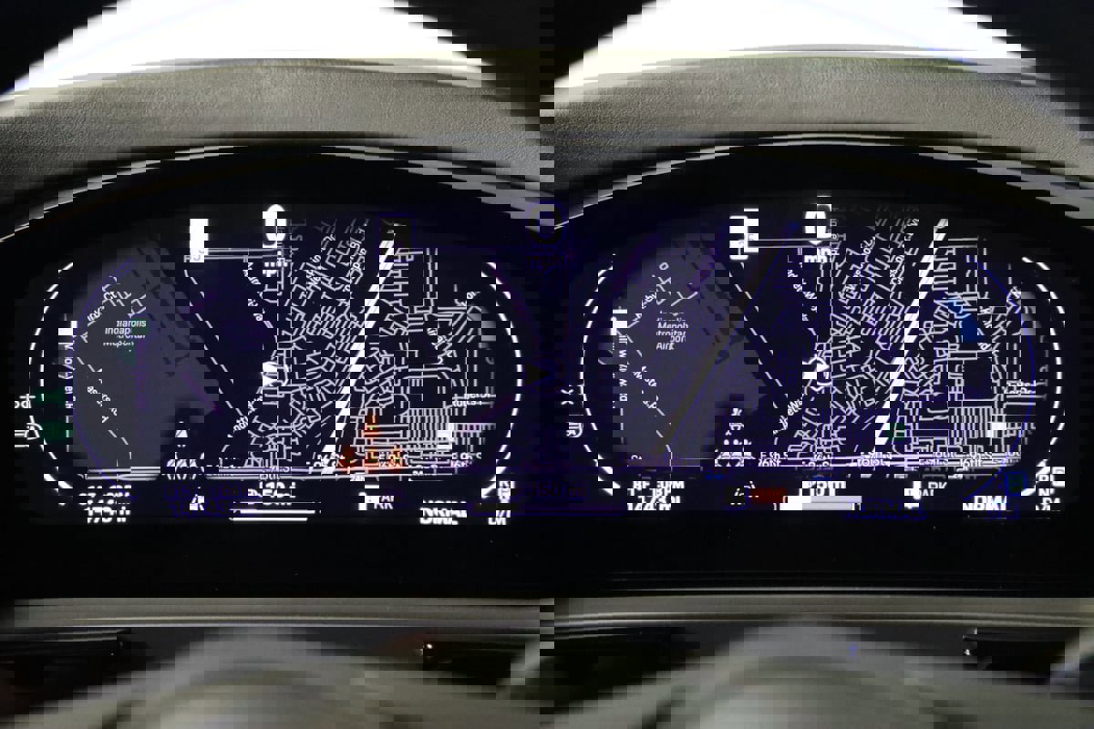 Used 2024 Porsche Cayenne image 49