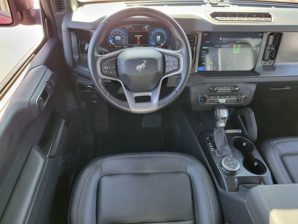 Used 2025 Ford Bronco Badlands image 13