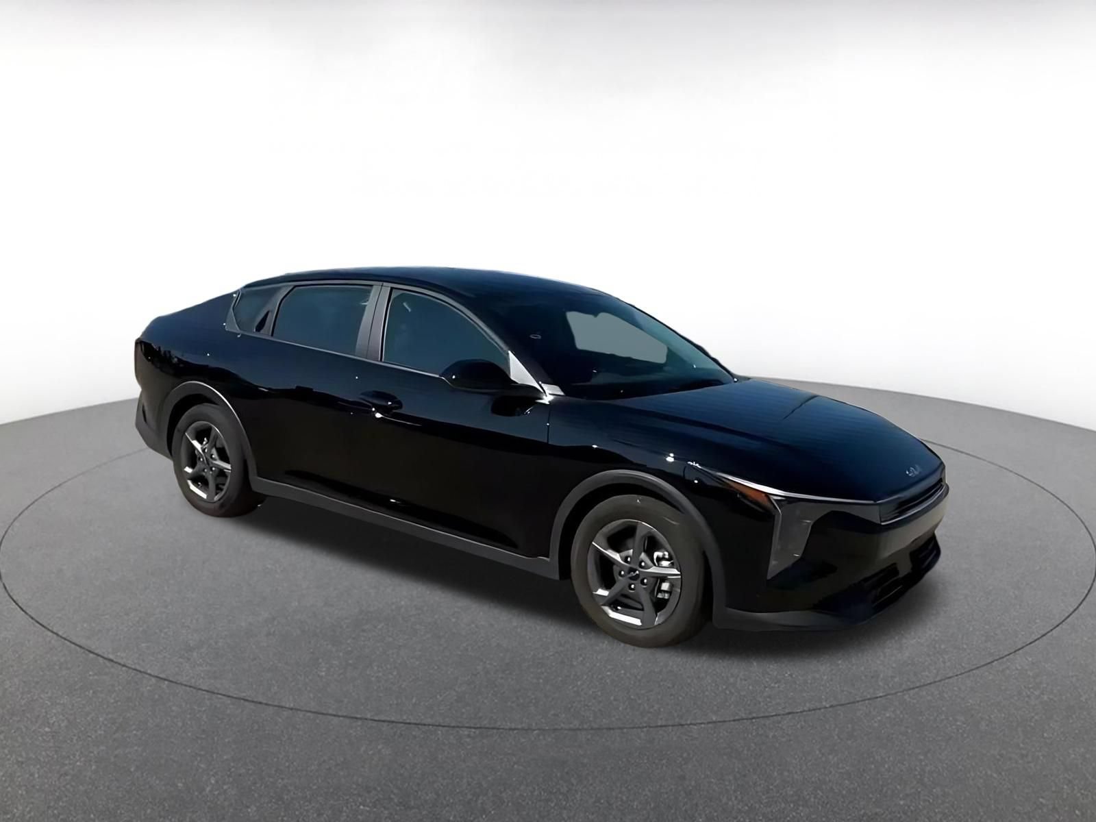 Used 2026 Kia K4 FWD image 2