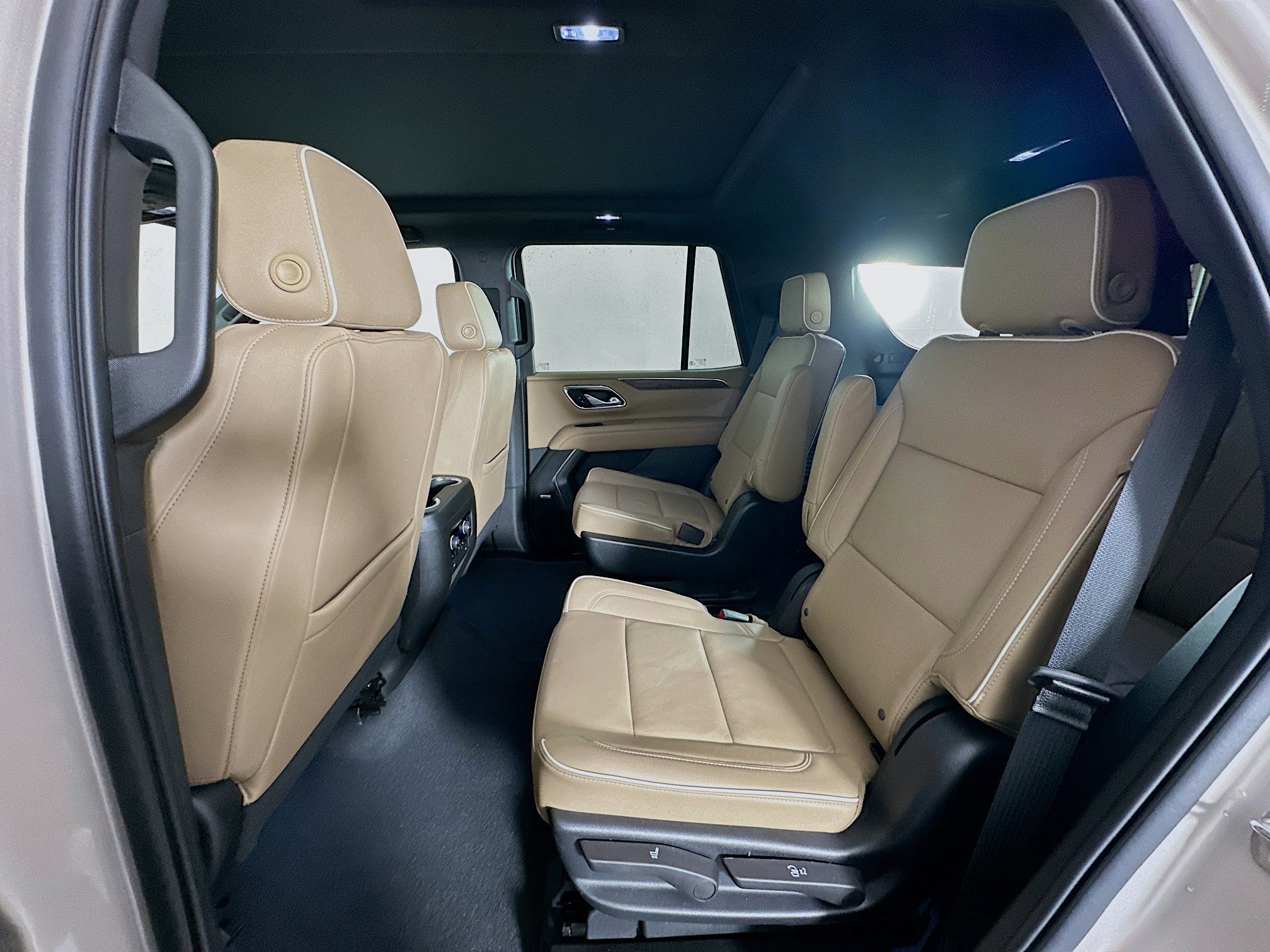 Used 2023 Chevrolet Tahoe Premier image 30