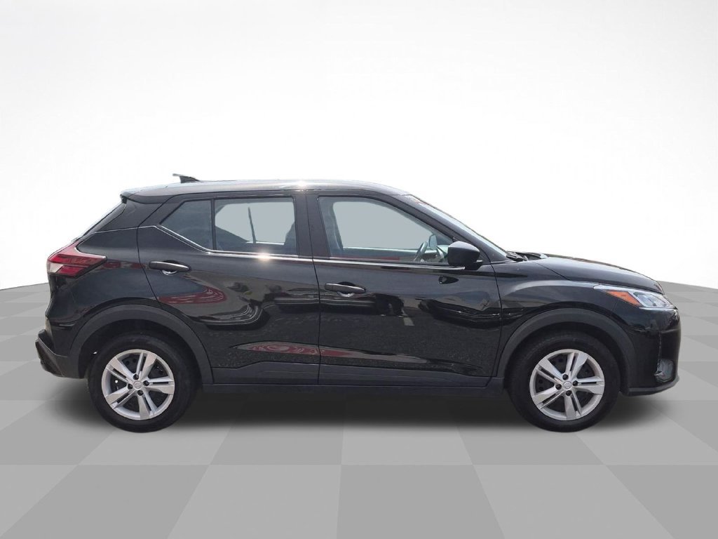 Certified 2024 Nissan Kicks S FWD image 4
